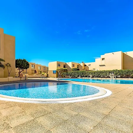 Family Townhouse Apartment La Tejita