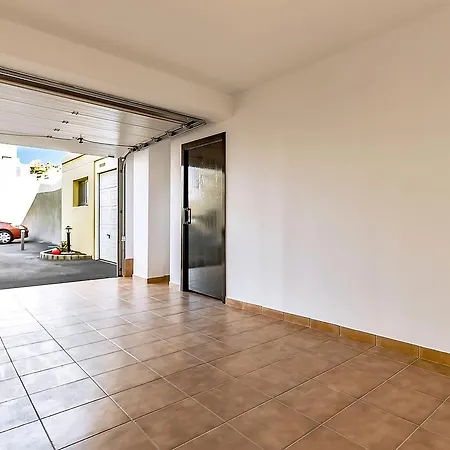 Apartment Family Townhouse *